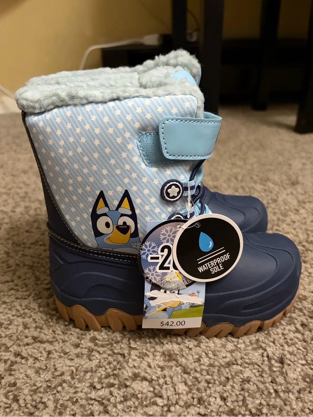 Bluey snowboots size 12 NWT